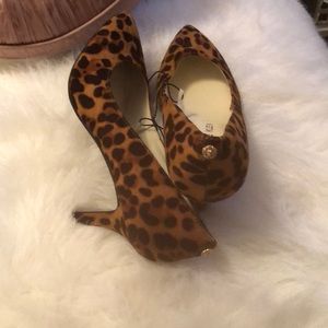 Women Anne Klein Mid-heel pump Brand New!!!